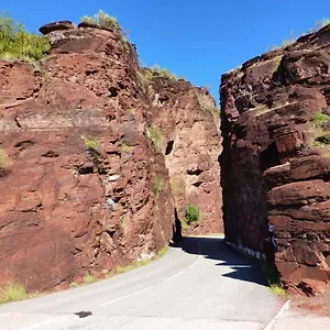  Camping Magnifique Grande Caravane Aux Gorges De Daluis