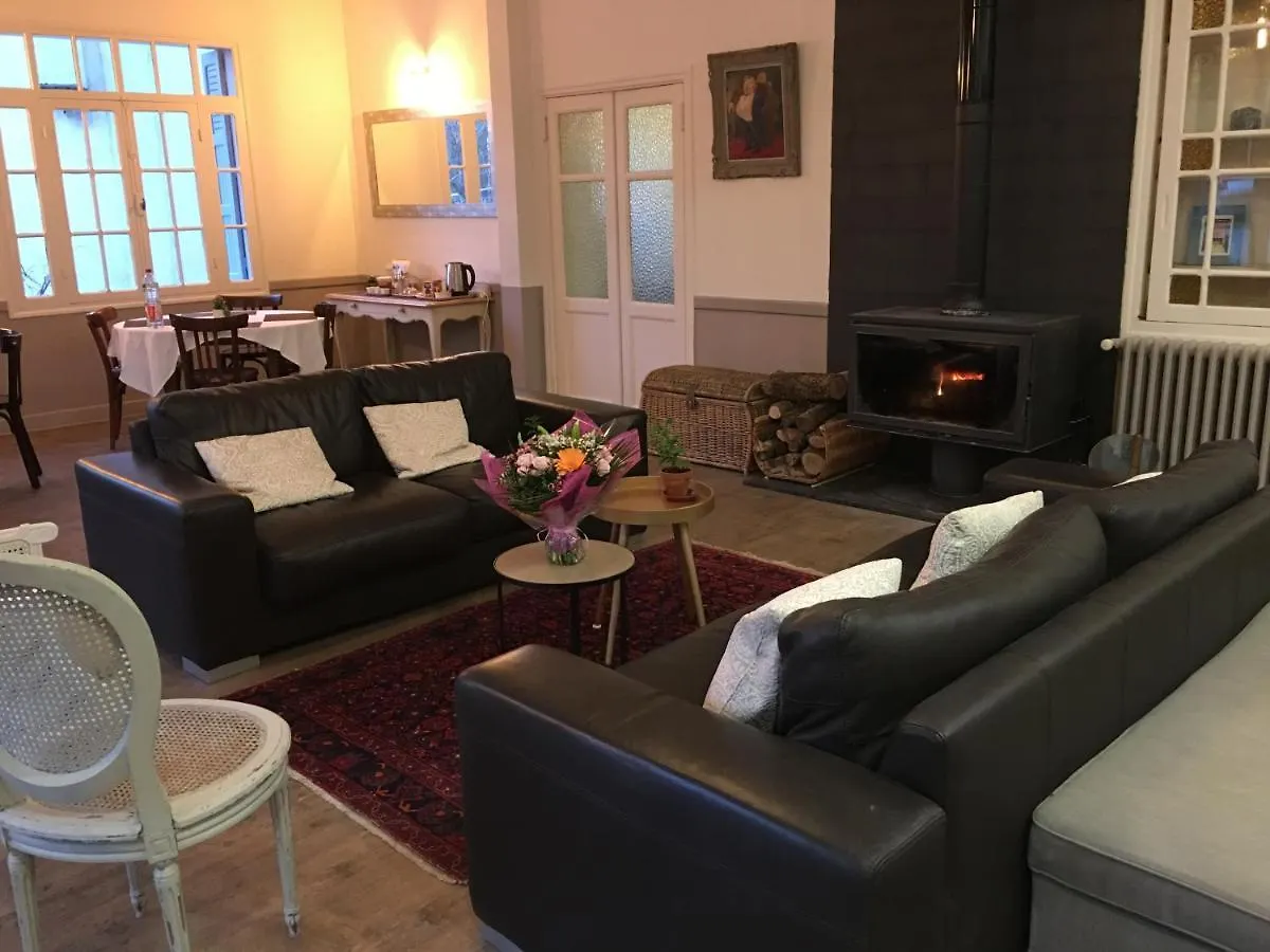 Les Terres Rouges 06 Bed & Breakfast Guillaumes 0*,  France